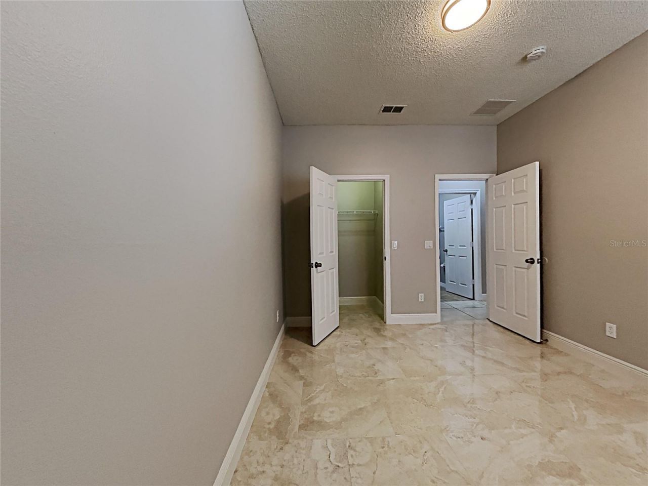 2053 Cedar Garden Drive , Orlando, FL 32824 Photo