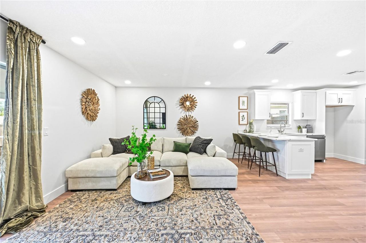 4303 Hollow Hill Drive , Tampa, FL 33624 Photo
