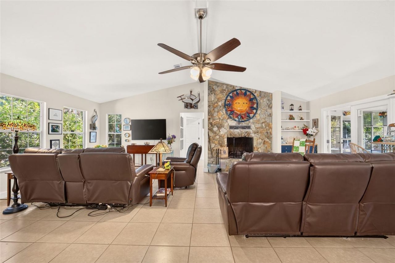 12 Palm Circle Drive , Inglis, FL 34449 Photo
