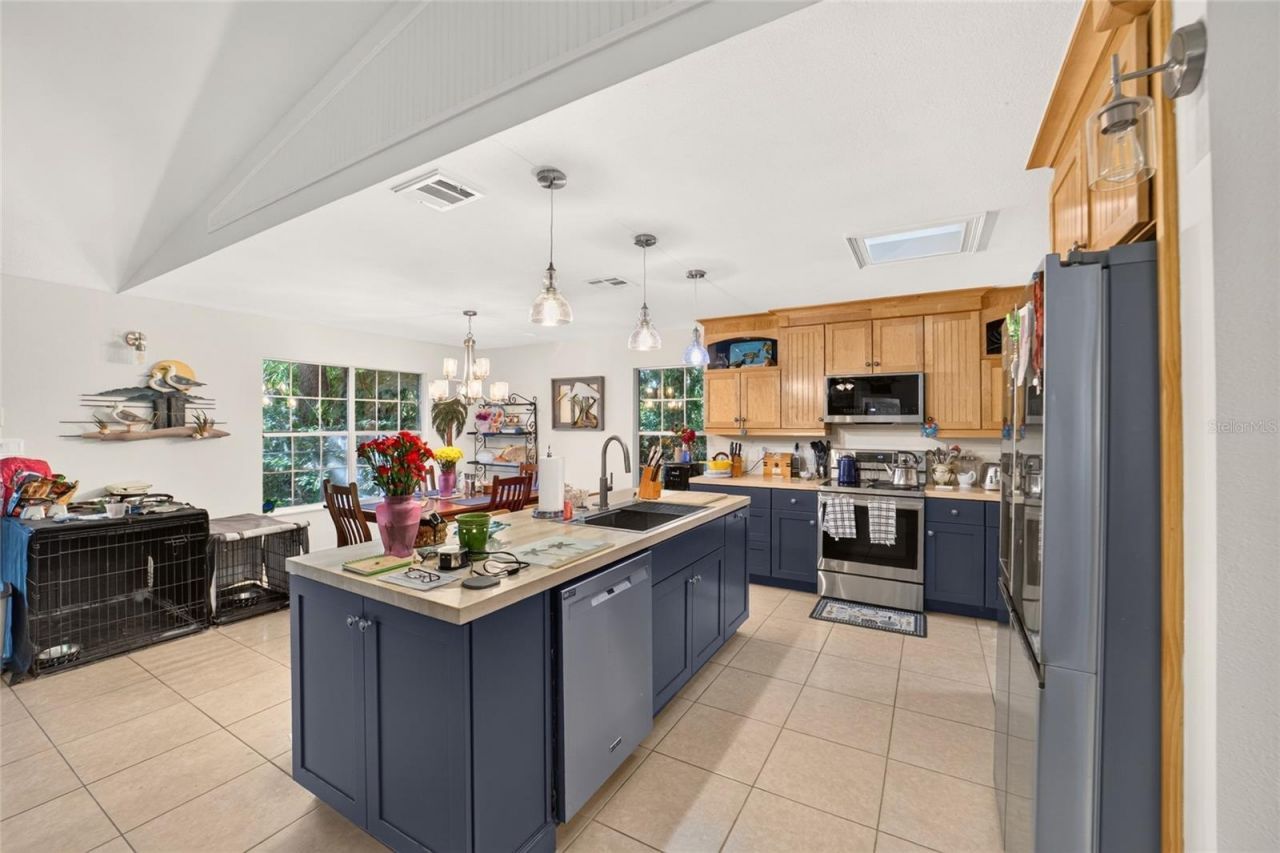 12 Palm Circle Drive , Inglis, FL 34449 Photo
