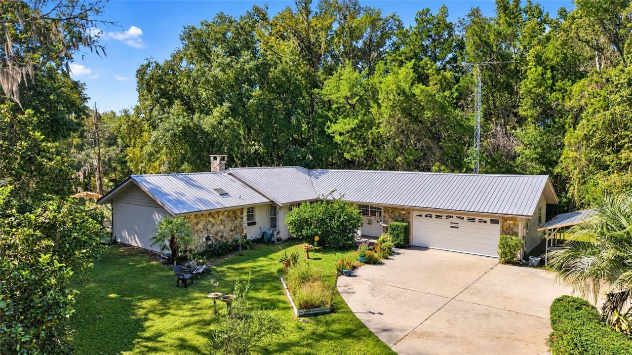 12 Palm Circle Drive , Inglis, FL 34449 Photo