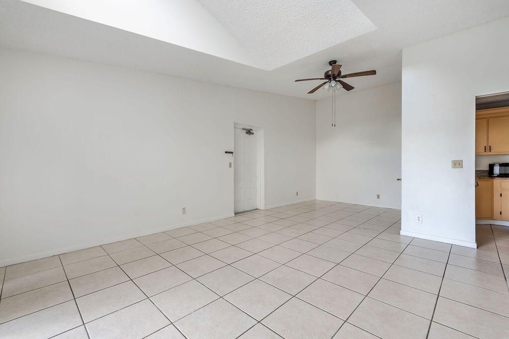 3612 Alder Drive, Unit B3, West Palm Beach, FL 33417 Photo