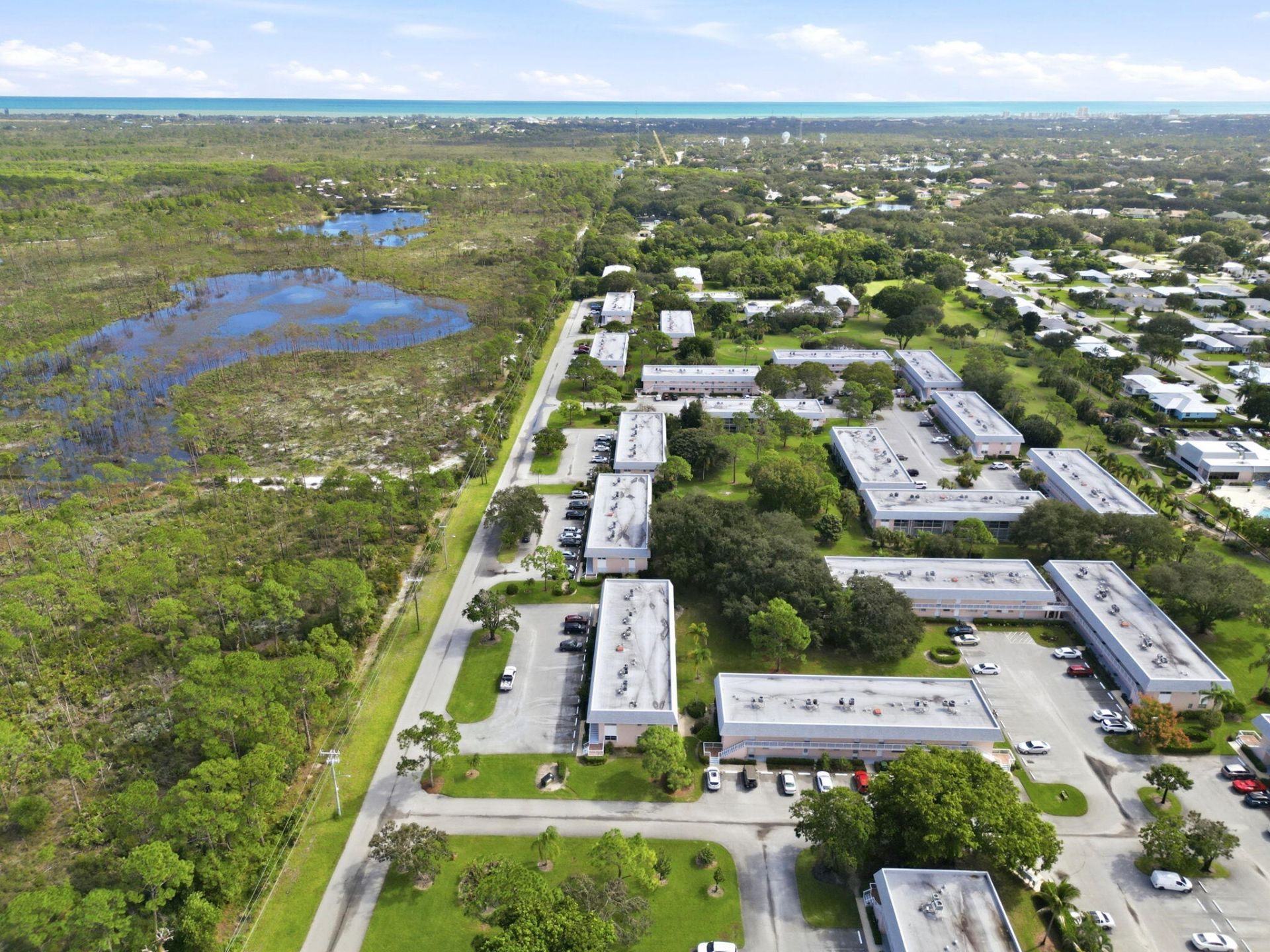 18081 SE Country Club Drive, Unit 19-189, Jupiter, FL 33469 Photo