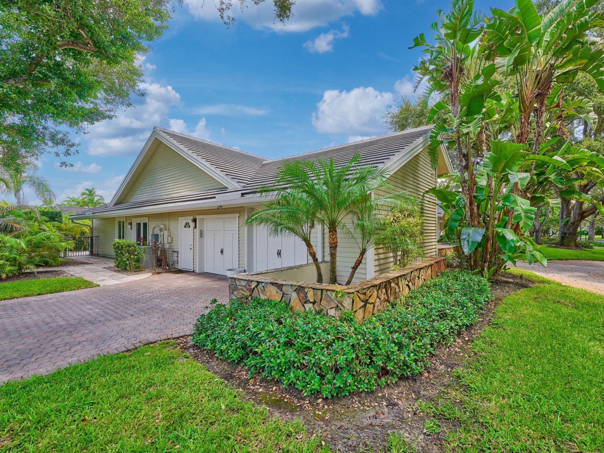 18660 SE River Ridge Road, Tequesta, FL 33469 Photo
