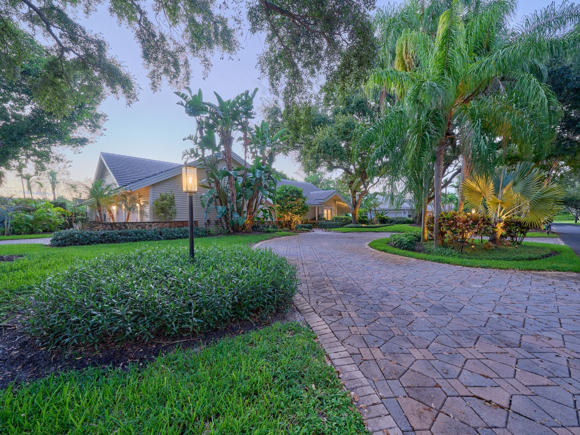 18660 SE River Ridge Road, Tequesta, FL 33469 Photo