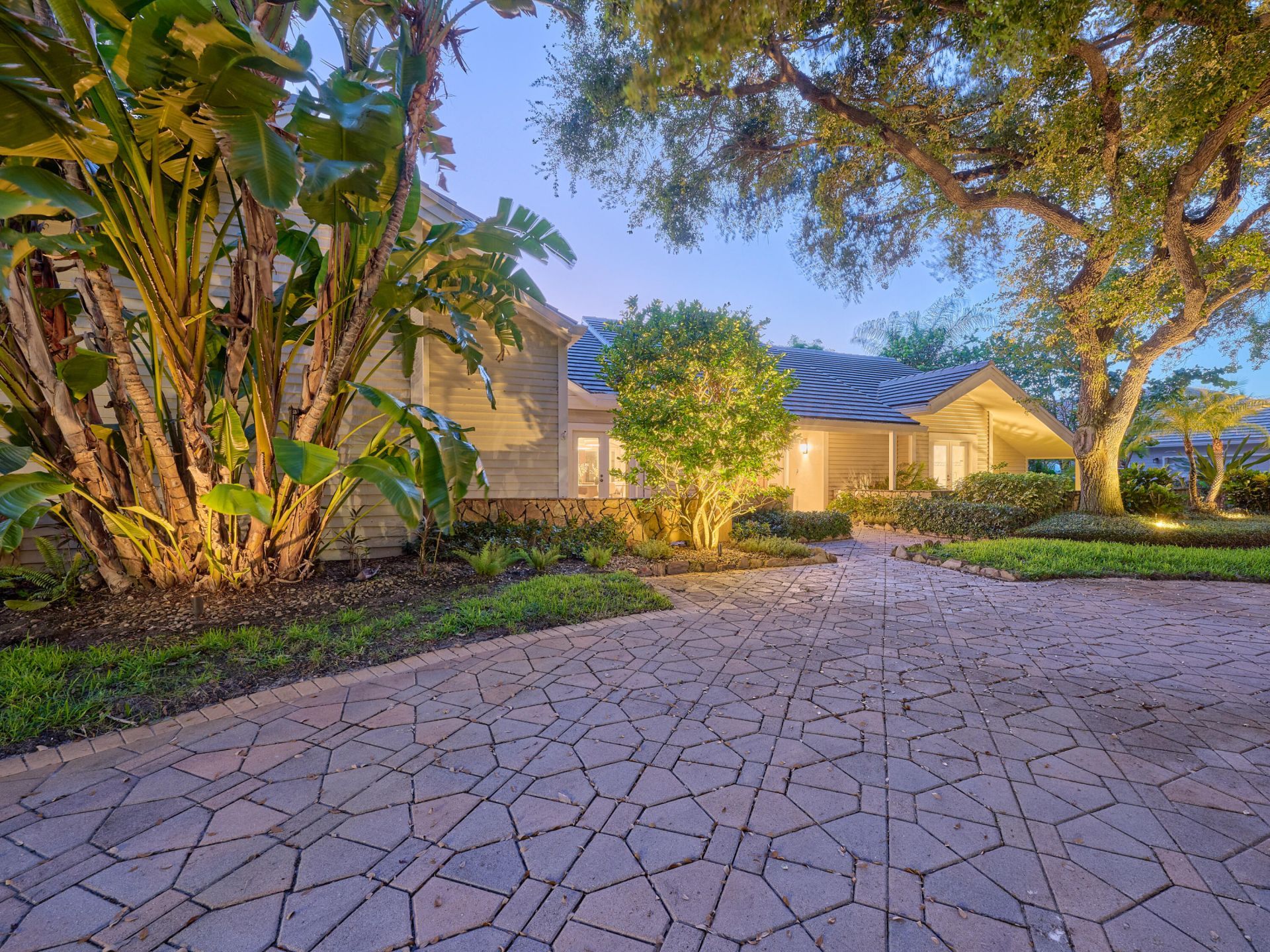 18660 SE River Ridge Road, Tequesta, FL 33469 Photo