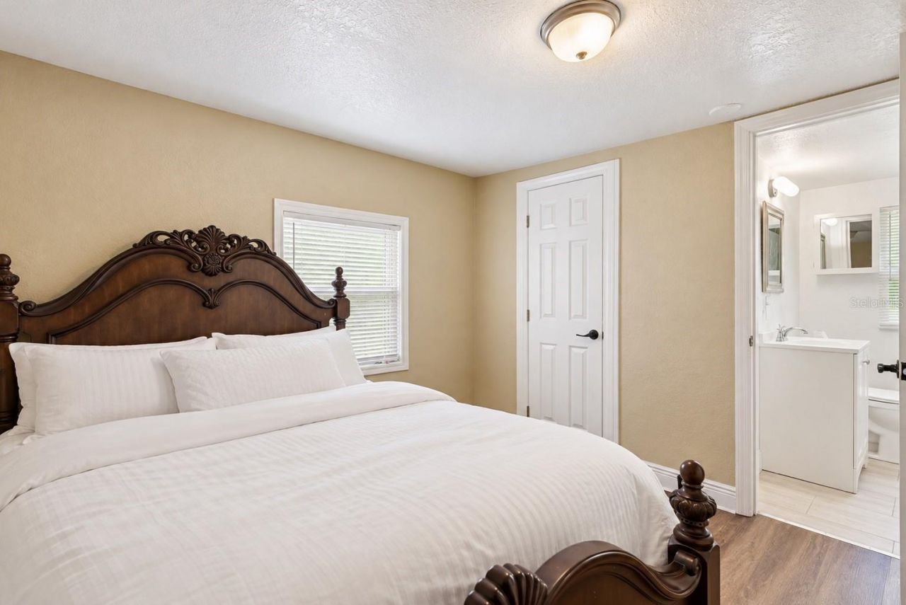 1307 W Kaley Avenue , Orlando, FL 32805 Photo