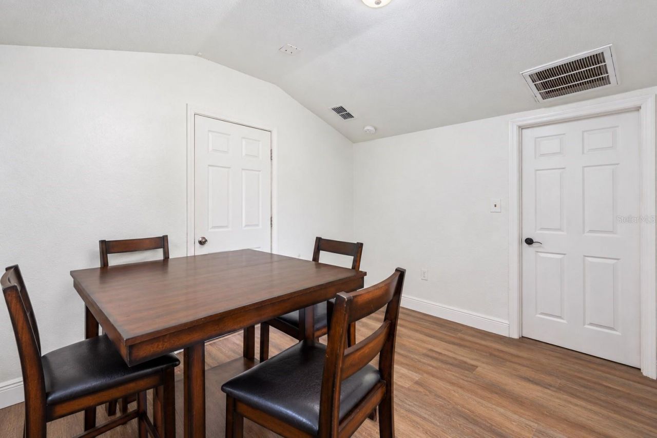 1307 W Kaley Avenue , Orlando, FL 32805 Photo
