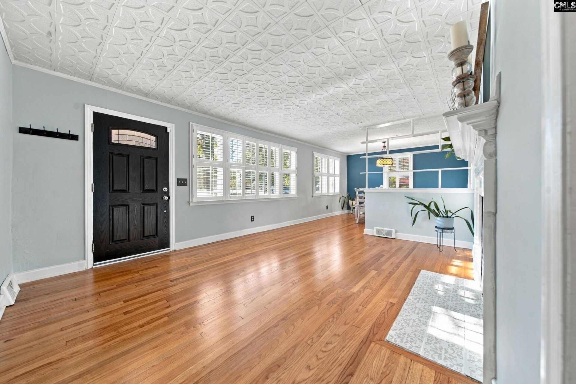 914 Elm Avenue  Photo 9