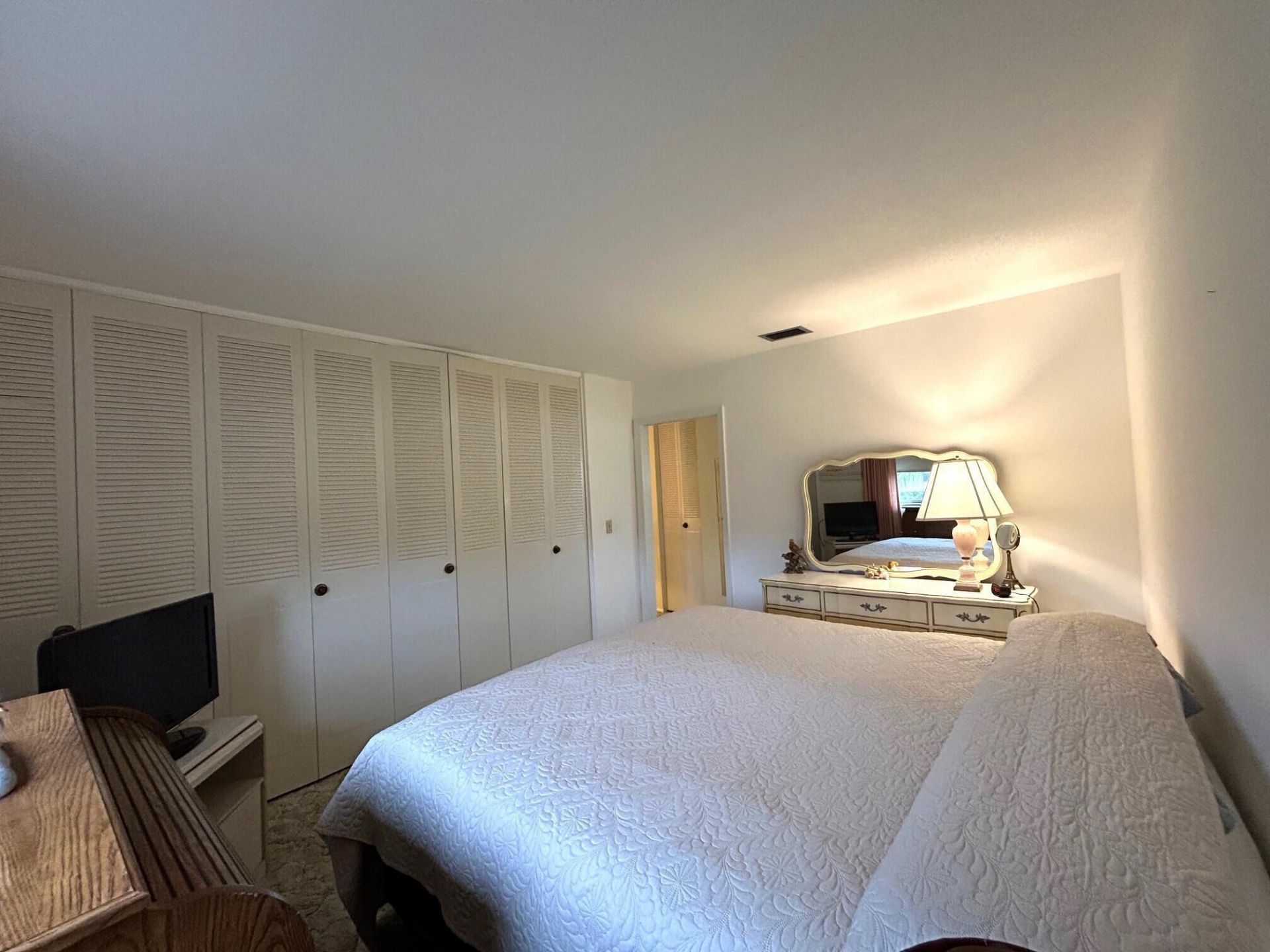 2955 Crosley Drive W, Unit F, West Palm Beach, FL 33415 Photo
