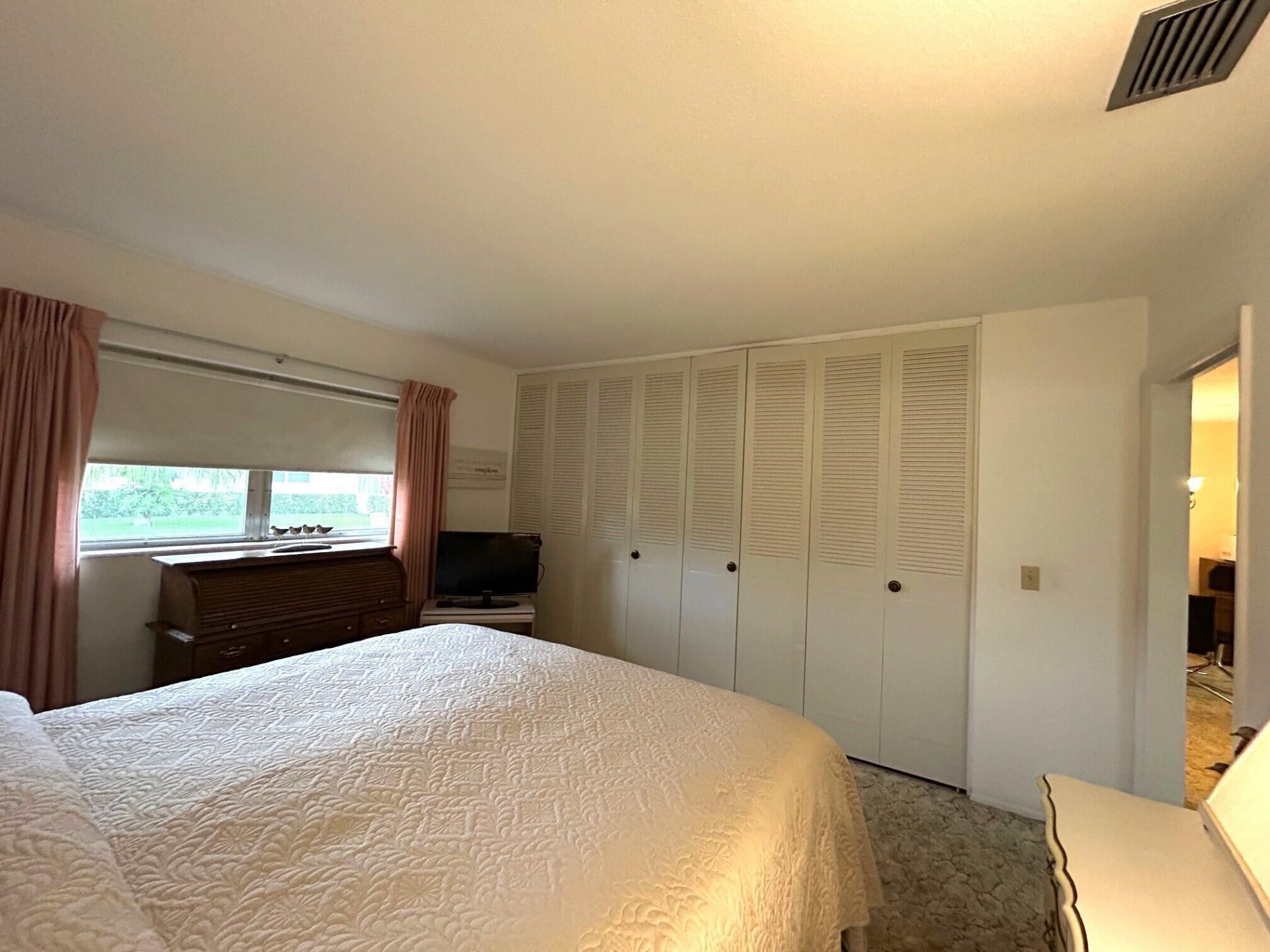 2955 Crosley Drive W, Unit F, West Palm Beach, FL 33415 Photo