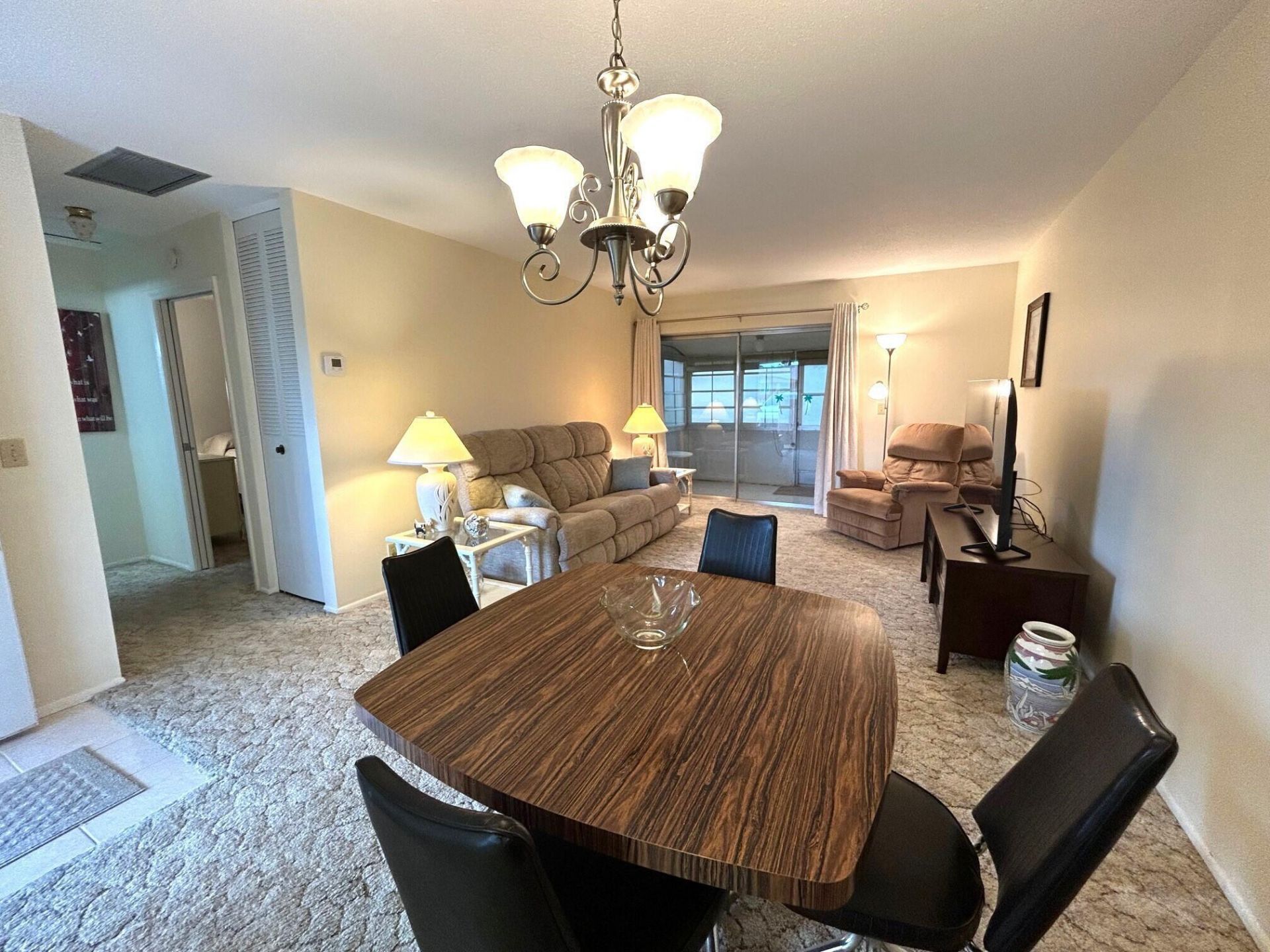 2955 Crosley Drive W, Unit F, West Palm Beach, FL 33415 Photo
