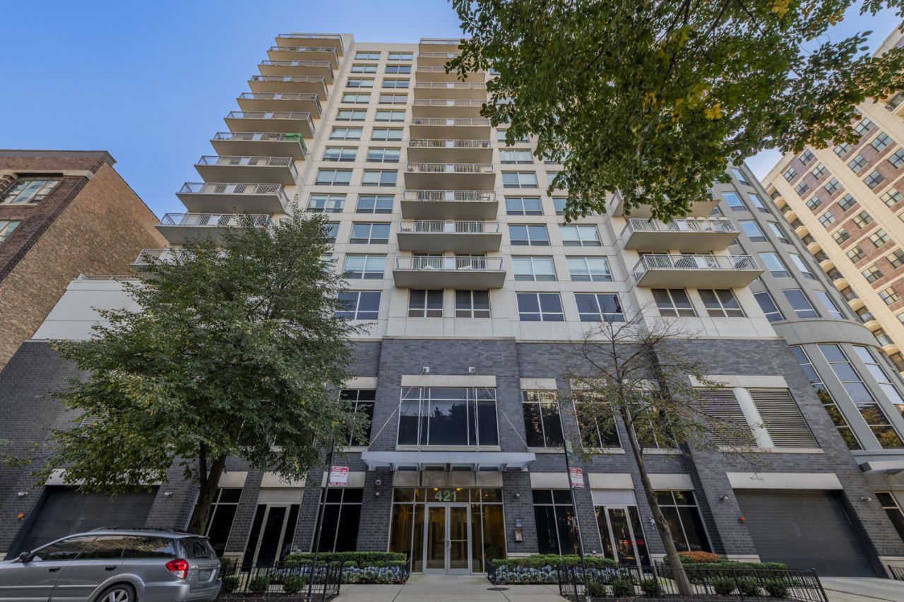 421 W Huron Street , Unit 1206, Chicago, IL 60654 Main Photo
