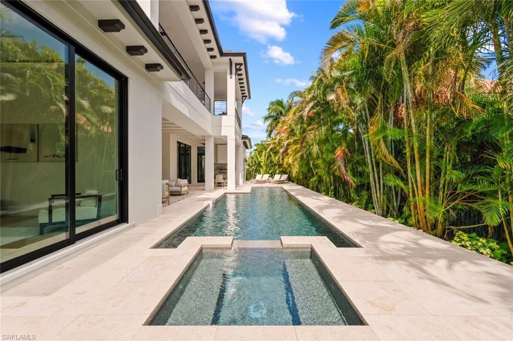 3840 Crayton Rd , Naples, FL 34103 Photo