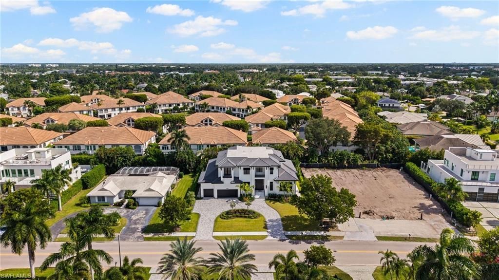 3840 Crayton Rd , Naples, FL 34103 Photo