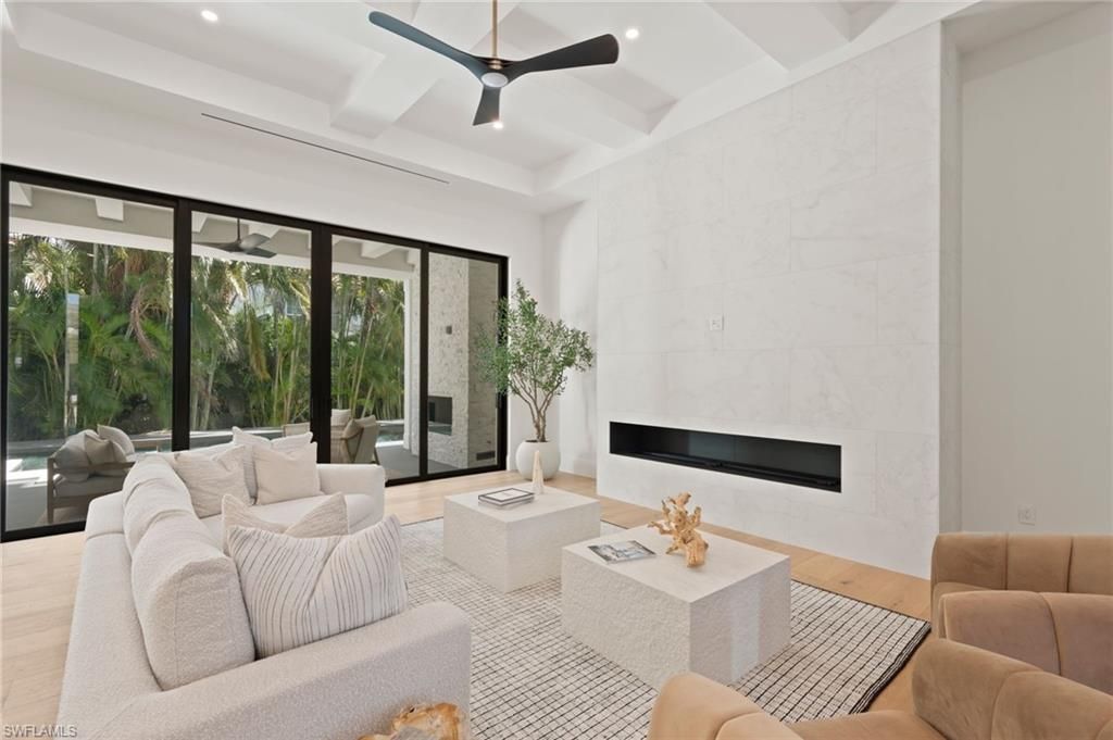 3840 Crayton Rd , Naples, FL 34103 Photo