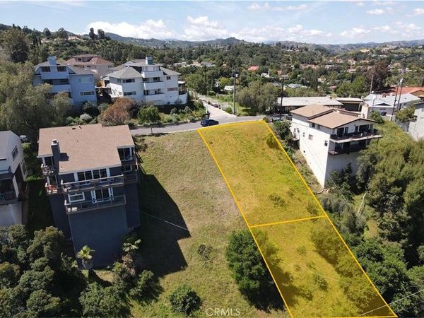 21478 Iglesia Drive , Woodland Hills, CA 91364