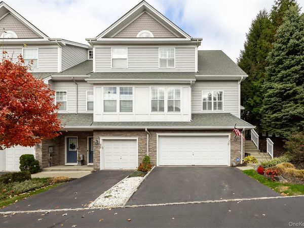 411 WATERVIEW DRIVE , Poughkeepsie, NY 12601