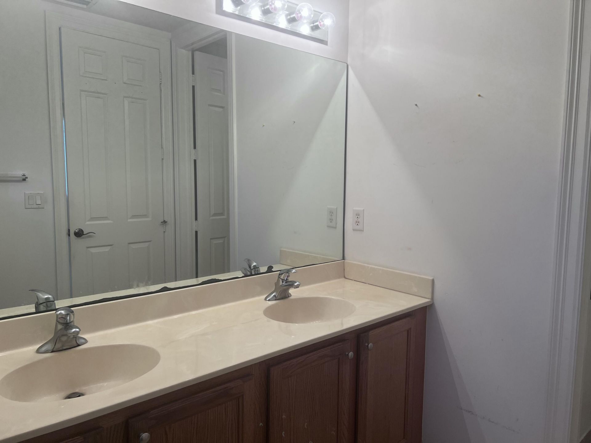 960 Millbrae Court, Unit 6, West Palm Beach, FL 33401 Photo
