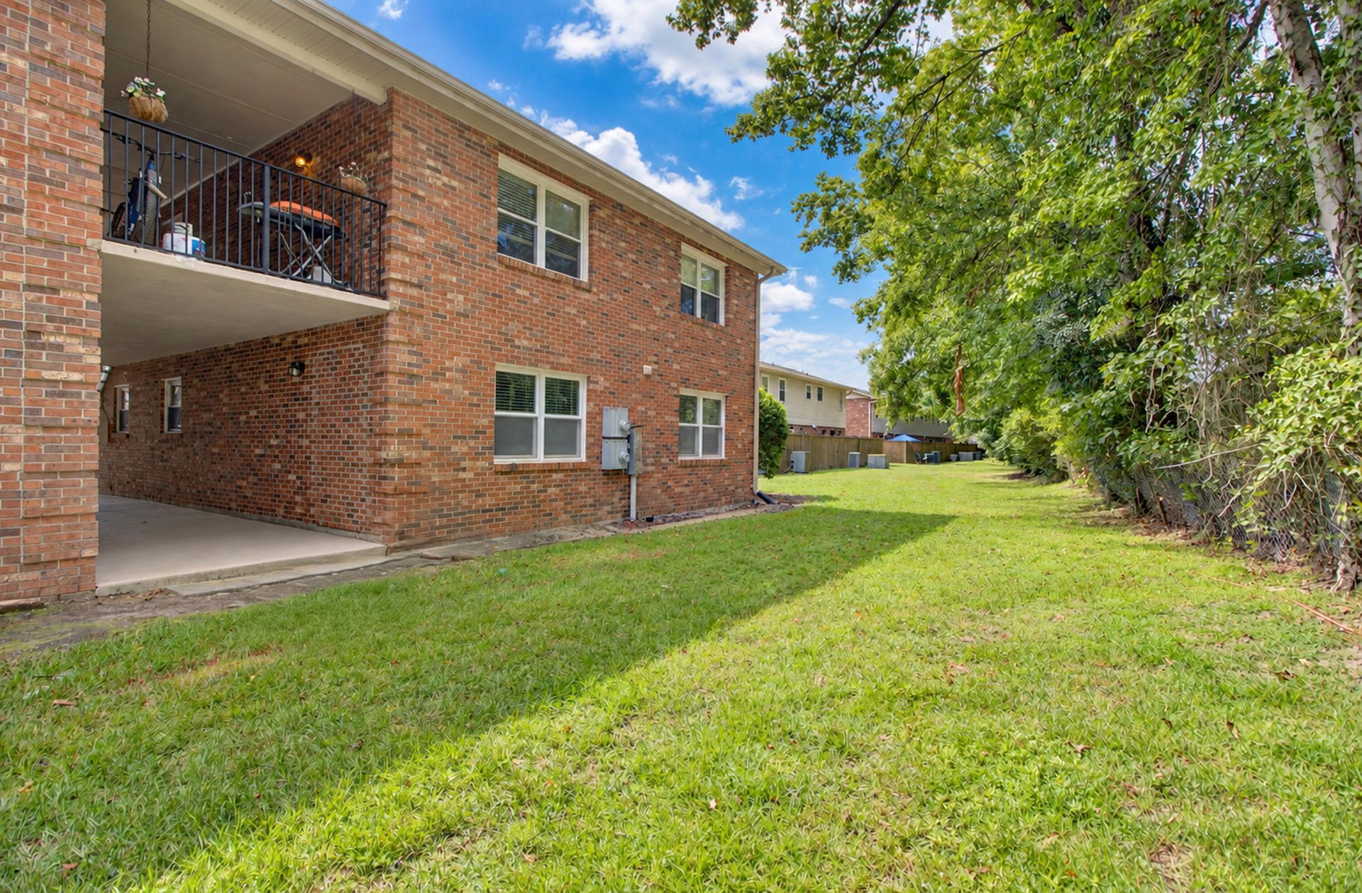 415 Parkdale Drive Photo 32