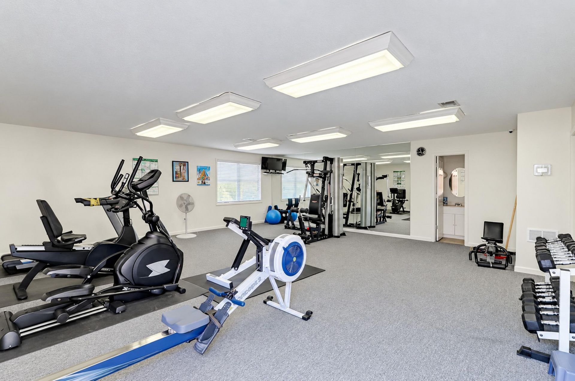 415 Parkdale Drive Photo 35
