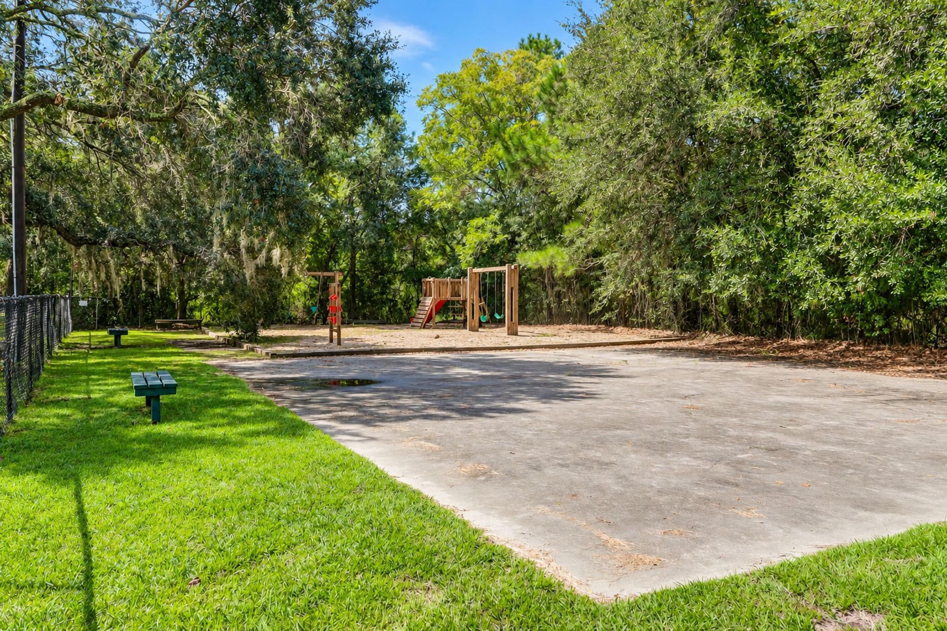 415 Parkdale Drive Photo 36