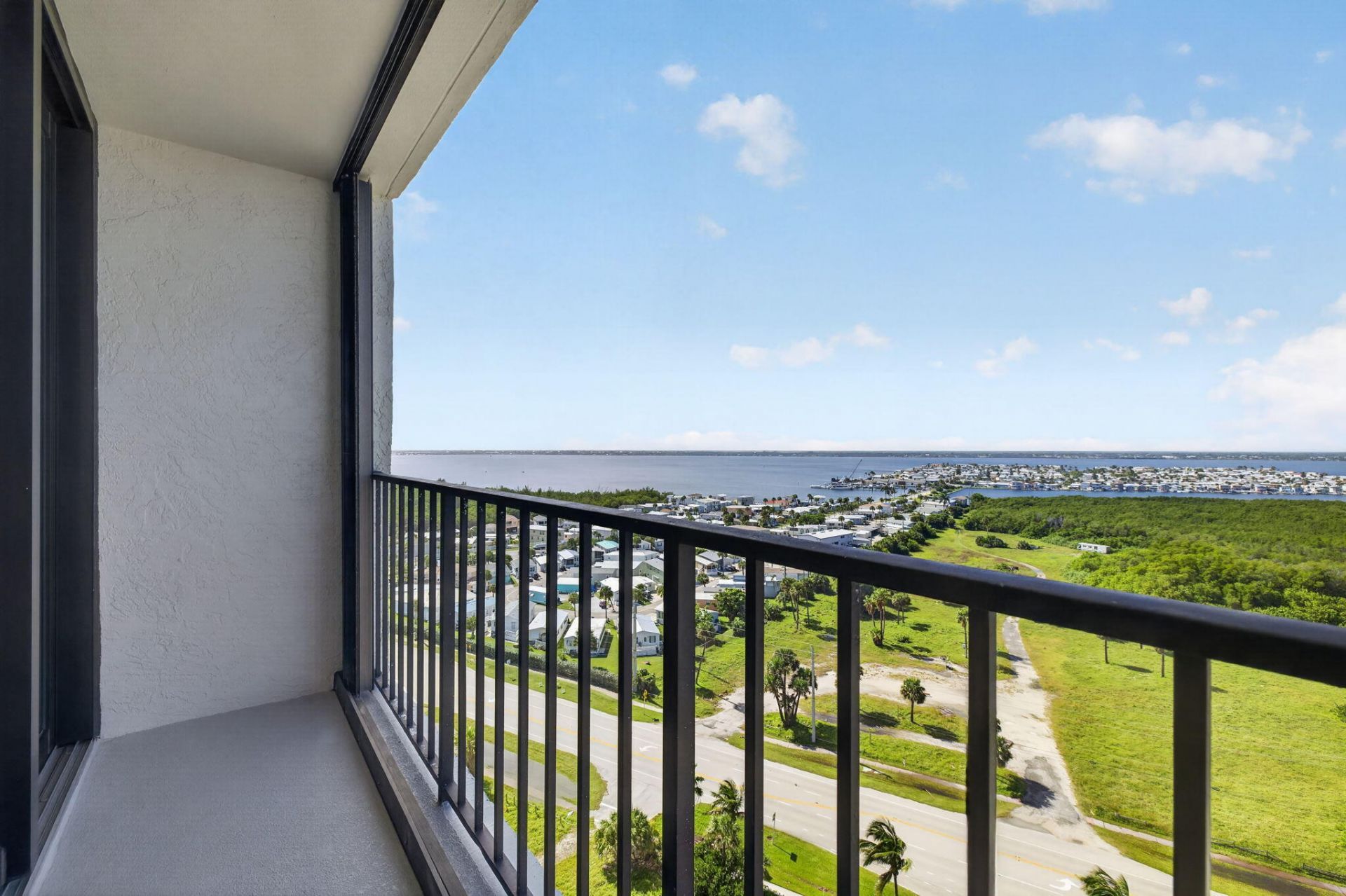 9650 S Ocean Drive, Unit 1610, Jensen Beach, FL 34957 Photo