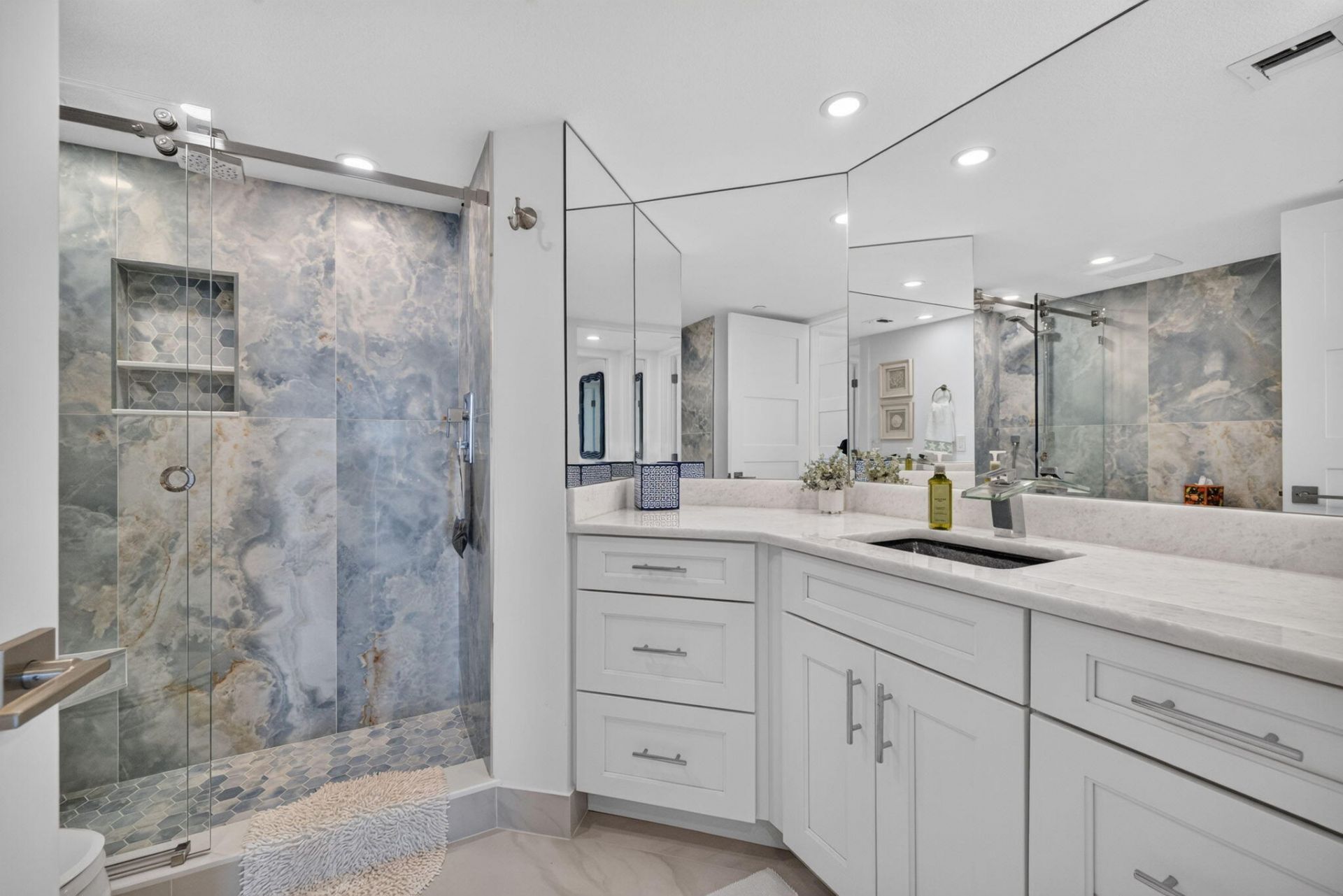 9650 S Ocean Drive, Unit 1610, Jensen Beach, FL 34957 Photo