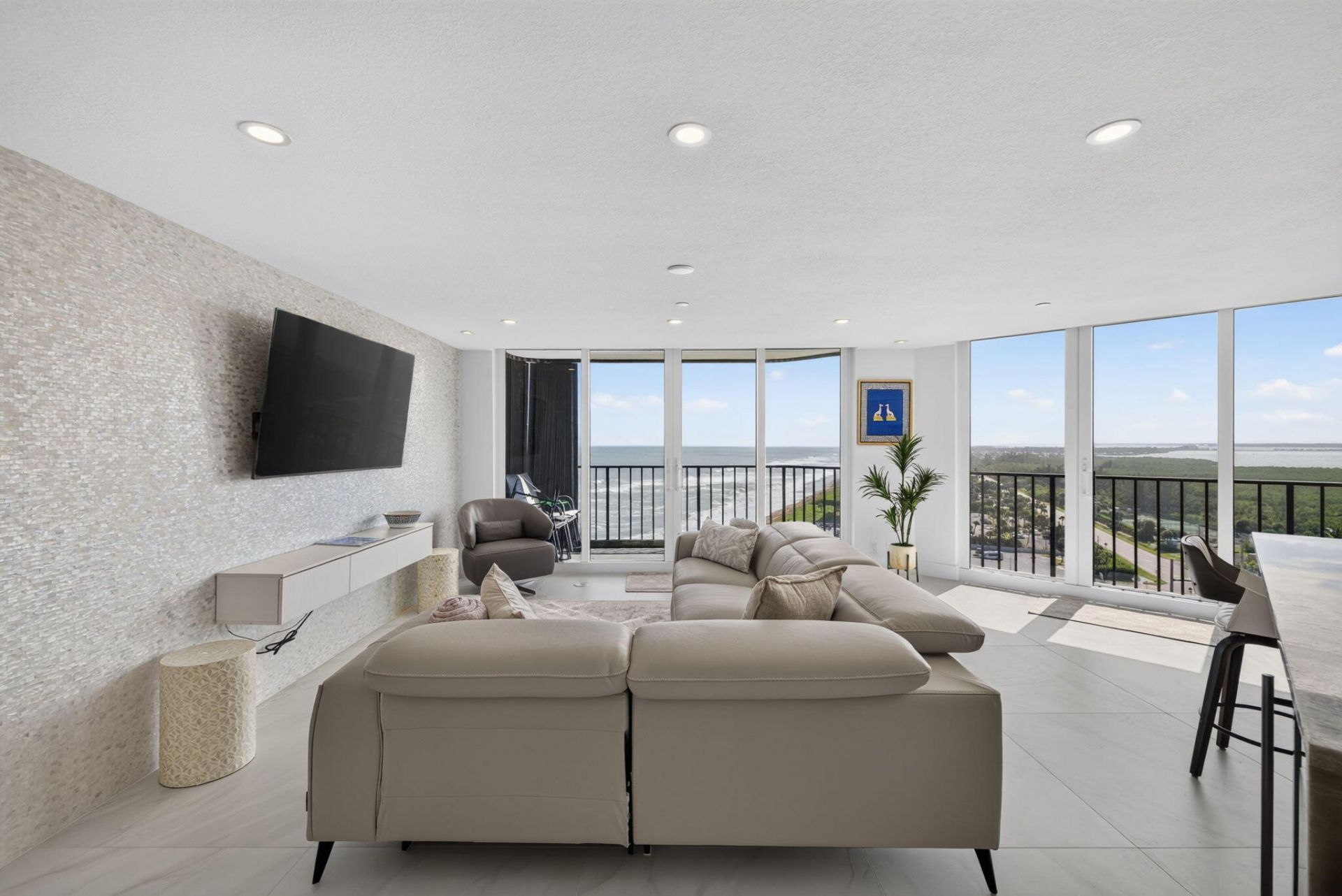9650 S Ocean Drive, Unit 1610, Jensen Beach, FL 34957 Photo