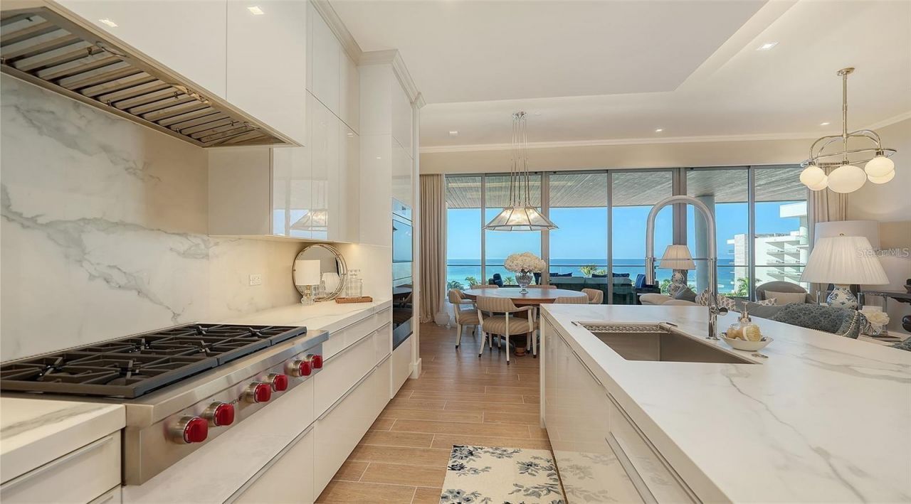 1591 Gulf Of Mexico Drive, Unit 514, Longboat Key, FL 34228 Photo