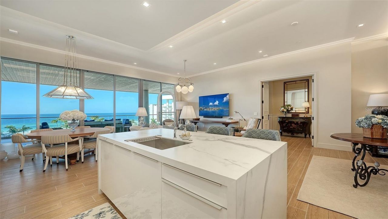 1591 Gulf Of Mexico Drive, Unit 514, Longboat Key, FL 34228 Photo