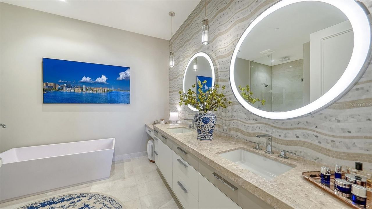 1591 Gulf Of Mexico Drive, Unit 514, Longboat Key, FL 34228 Photo