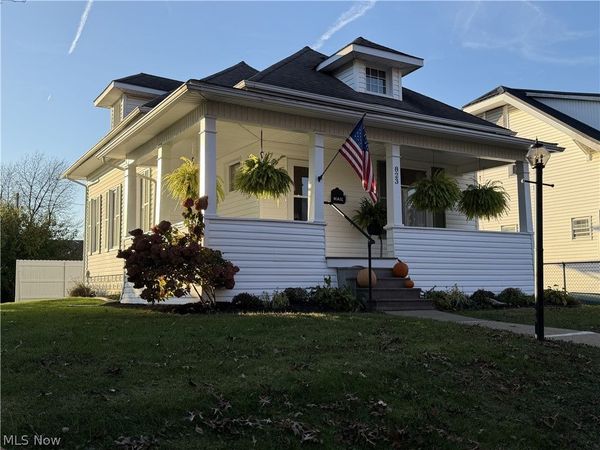 823 Oakland Boulevard , Cambridge, OH 43725