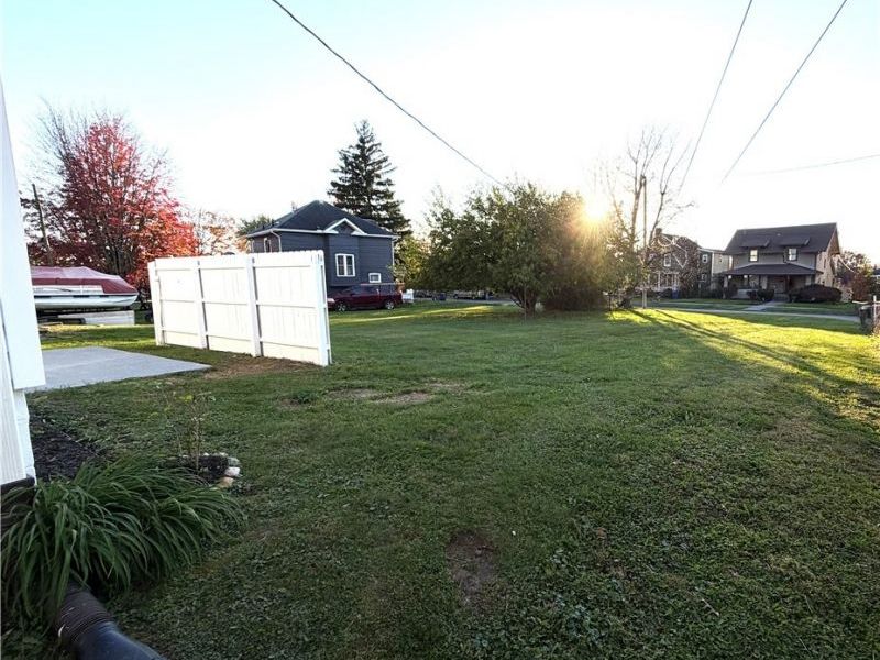 823 Oakland Boulevard , Cambridge, OH 43725 Photo 21