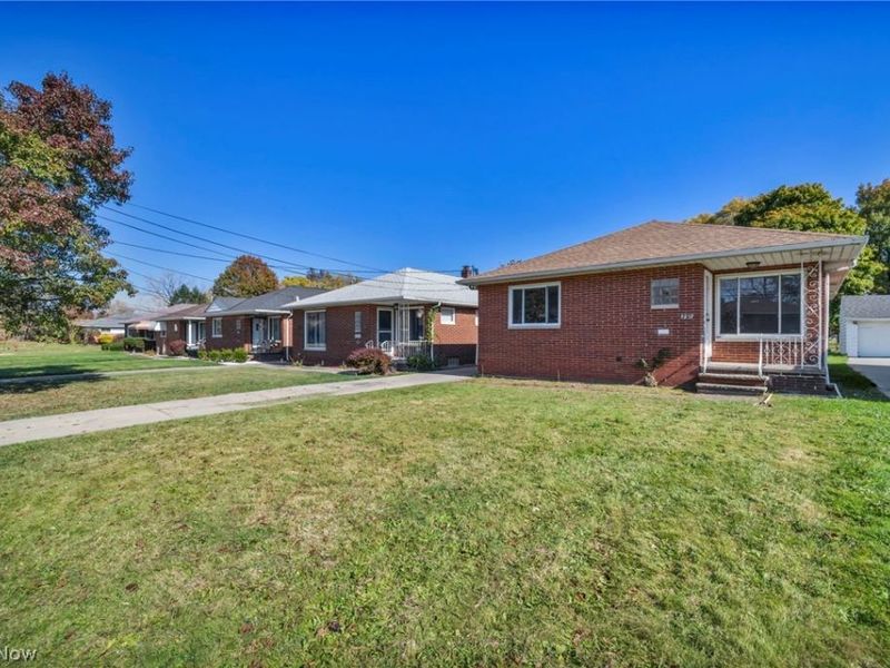 5259 E 135th Street , Garfield Heights, OH 44125 Photo 5