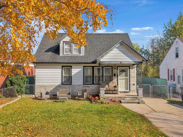 5740 Fenton Street, Dearborn Heights, Mi 48127