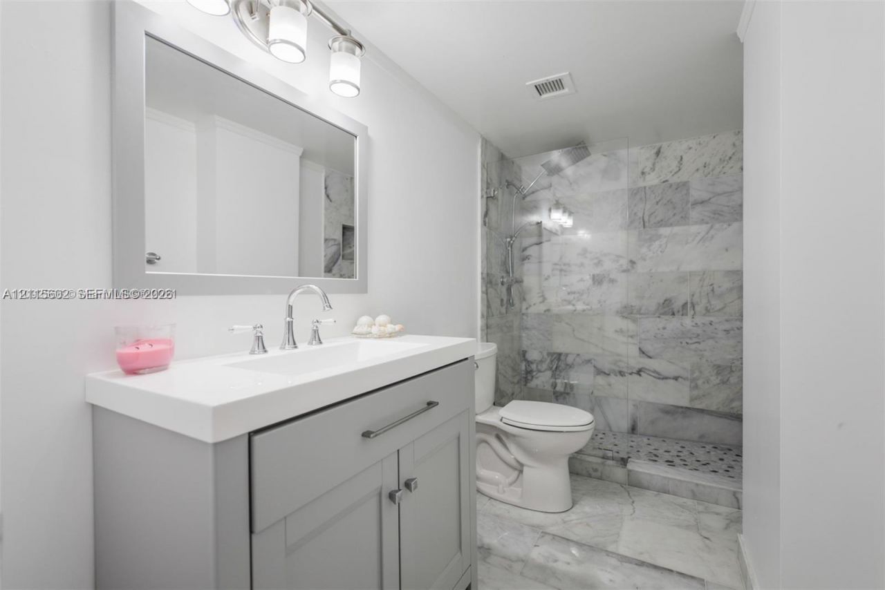 3161 S Ocean Dr, Unit 902, Hallandale Beach, FL 33009 Photo