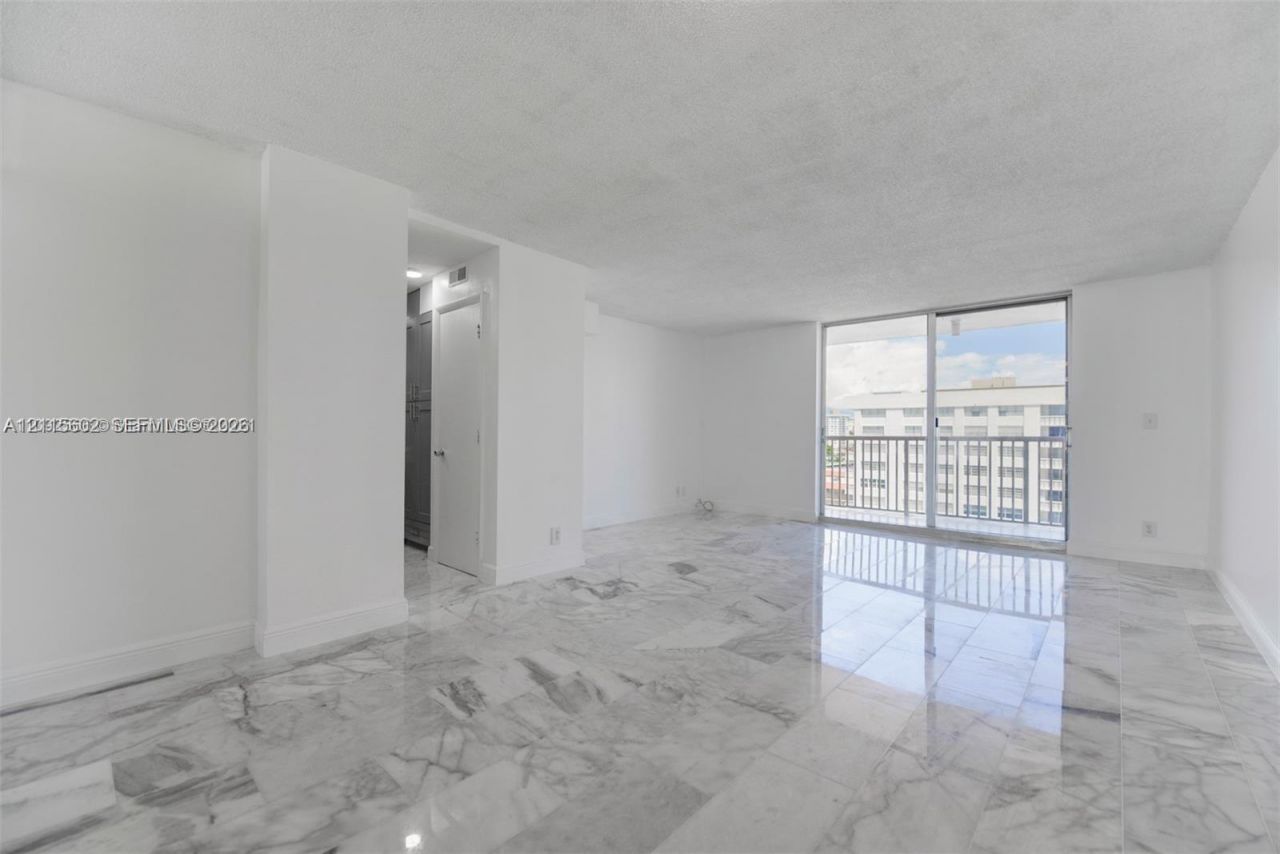 3161 S Ocean Dr, Unit 902, Hallandale Beach, FL 33009 Photo
