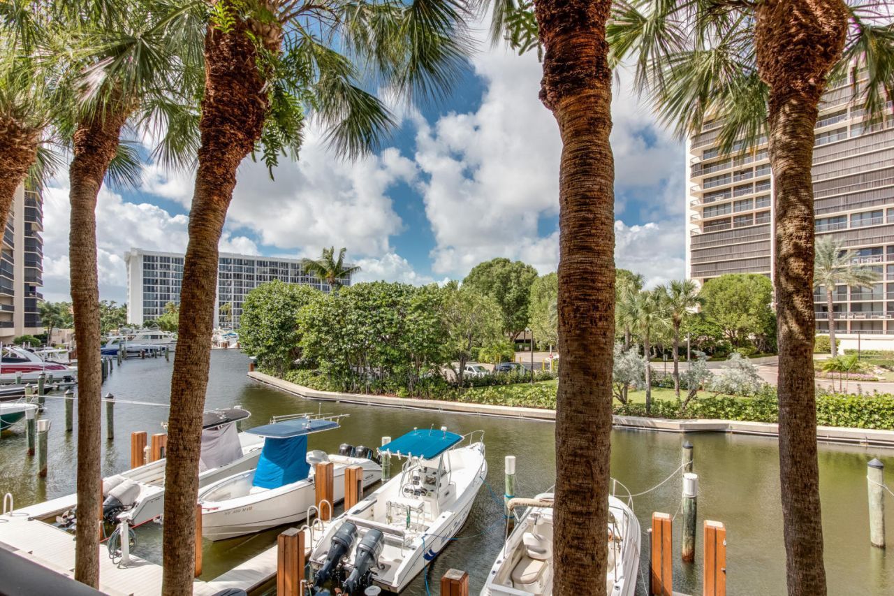 4746 S Ocean Boulevard, Unit 3, Highland Beach, FL 33487 Photo