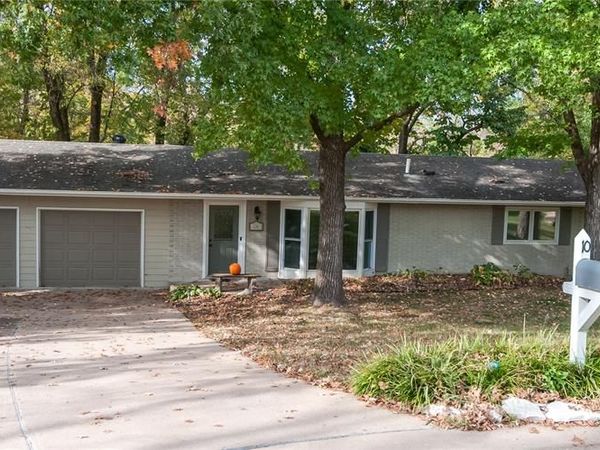 10 Country Squire Lane , Unincorporated, MO 63146