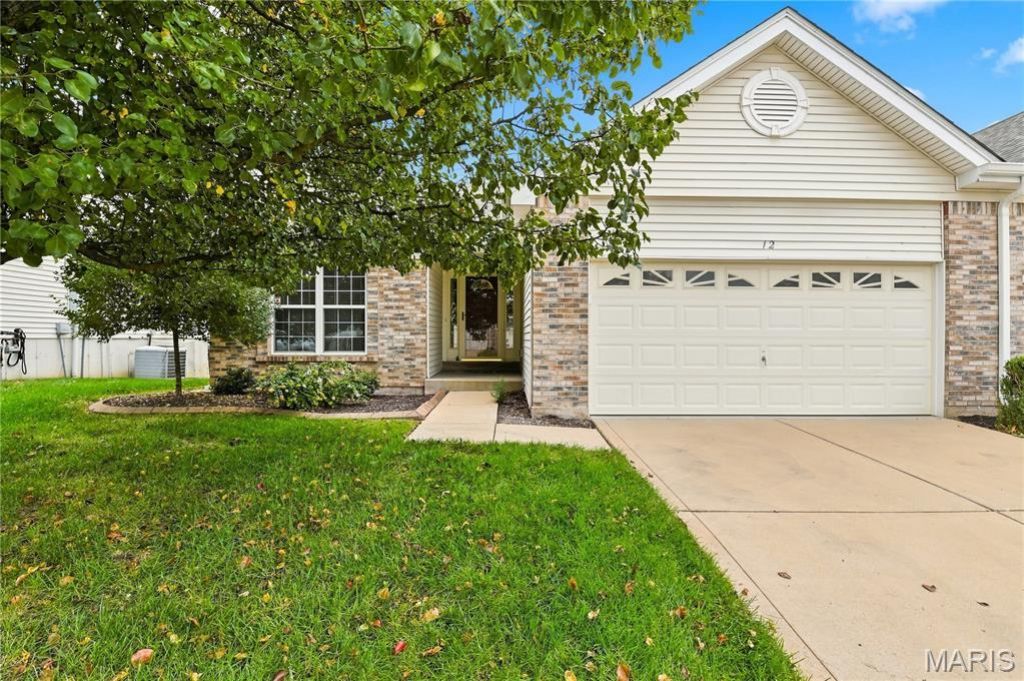 12 Shimmering Lake Court , Unit 2A, Saint Charles, MO 63301 Main Photo