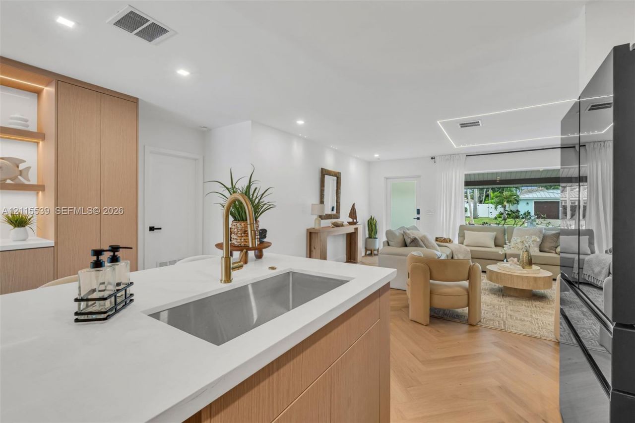 381 SE 6th Ter , Pompano Beach, FL 33060 Photo