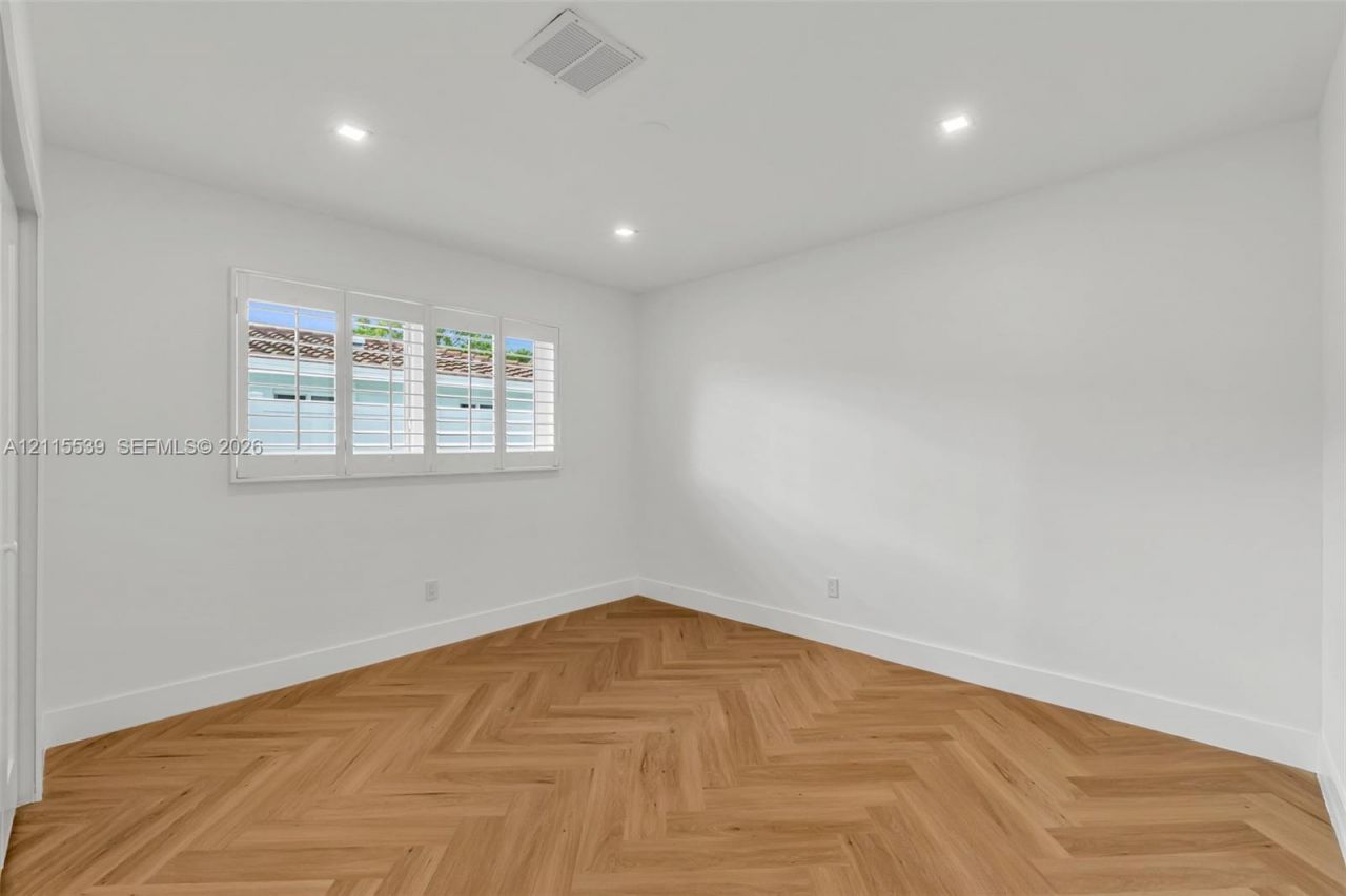 381 SE 6th Ter , Pompano Beach, FL 33060 Photo