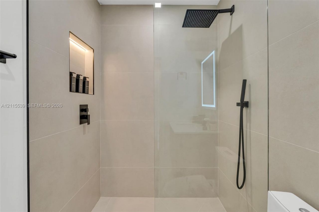 381 SE 6th Ter , Pompano Beach, FL 33060 Photo