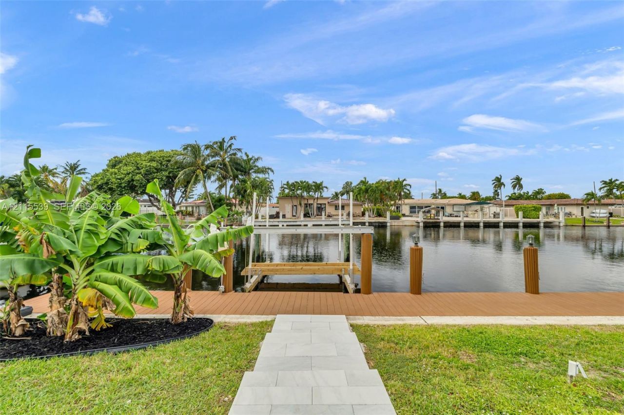 381 SE 6th Ter , Pompano Beach, FL 33060 Photo