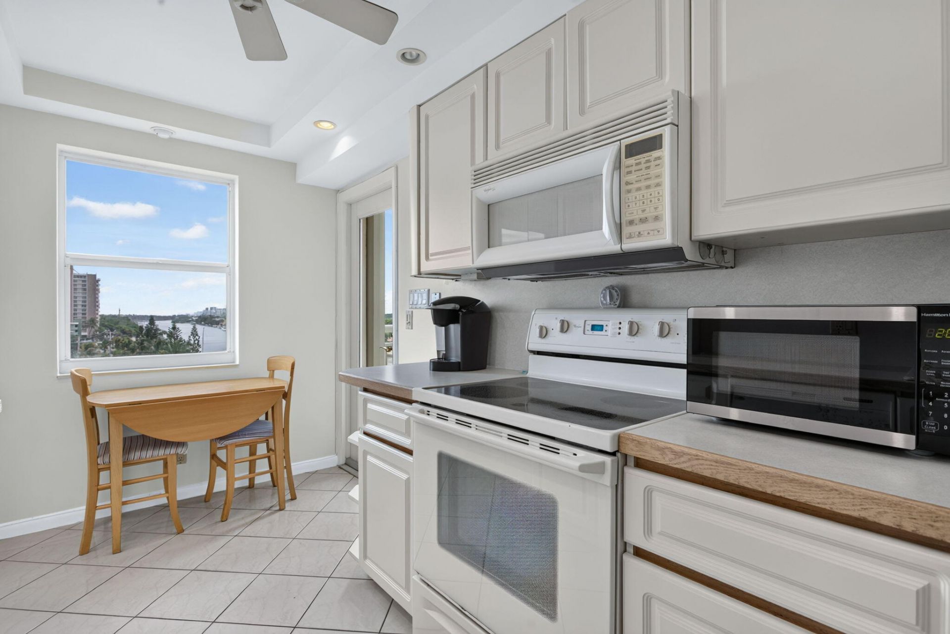 1050 Hillsboro Mile, Unit 702W, Hillsboro Beach, FL 33062 Photo
