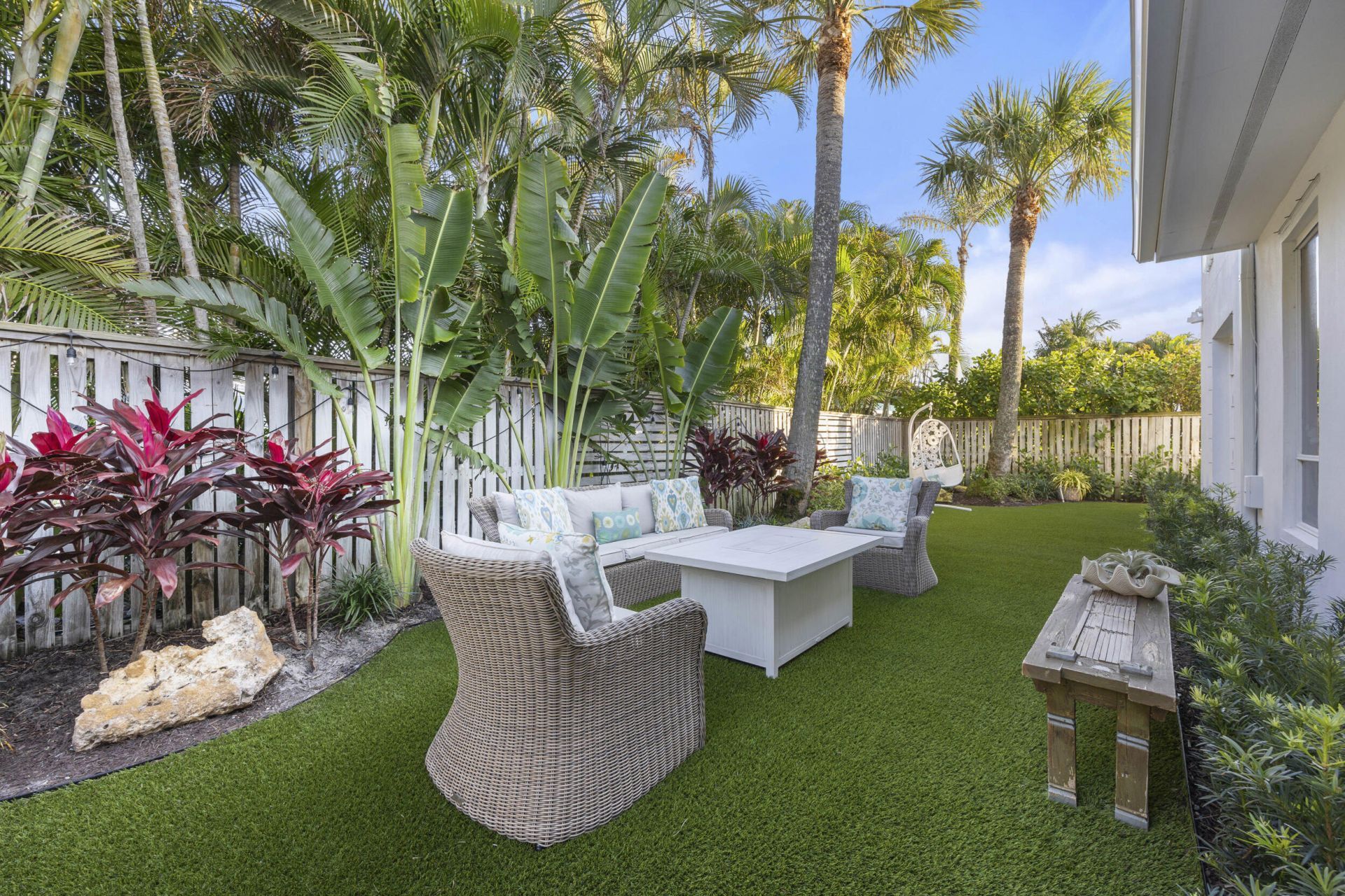122 Lighthouse Drive, Jupiter Inlet Colony, FL 33469 Photo