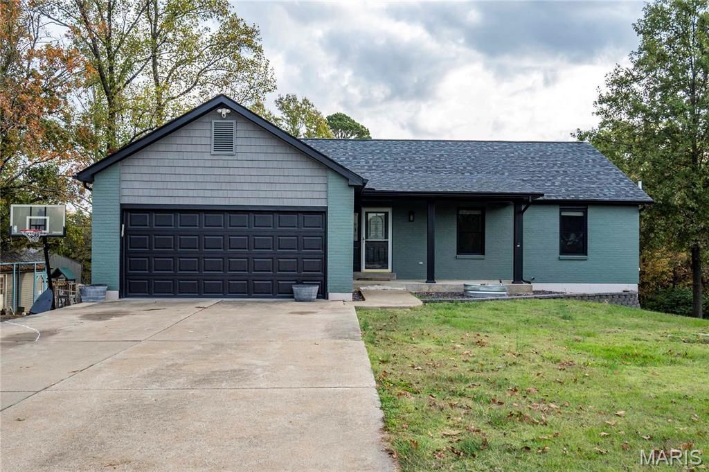 857 Emge Road, O Fallon, MO 63366 Main Photo