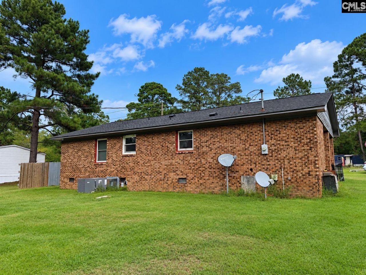 353 Johnsons Pond Road  Photo 4