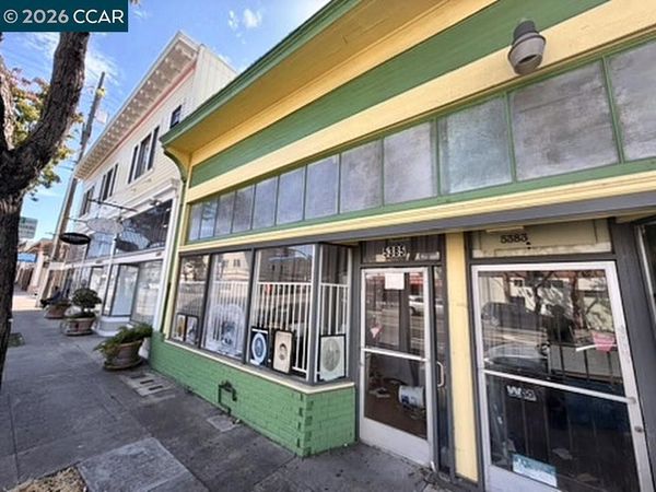 5383 Bancroft Ave , Oakland, CA 94601